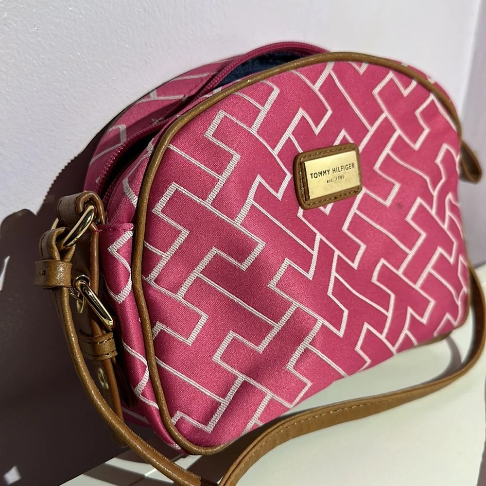 Tommy Hilfiger Crossbody bag - Picture 5 of 5